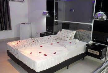 Hotel Makaku's - Adults Only 3*